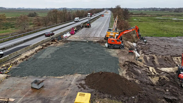 Veränderungen auf der A27 im Kreis Cuxhaven: Durchlass-Baustelle wechselt die Seite