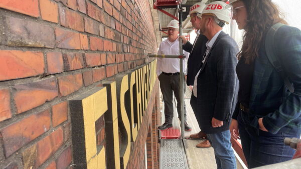 Cuxhaven: Große Pläne für den historischen Fischversandbahnhof vorgestellt