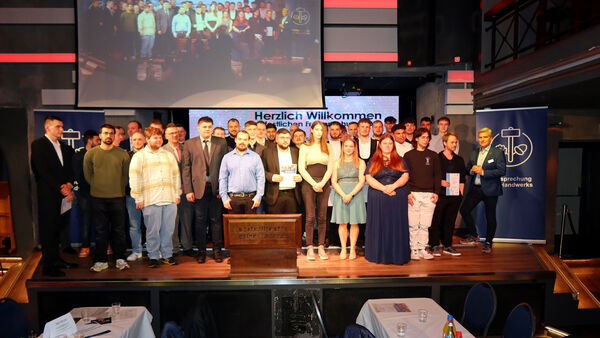 Freisprechung im Handwerk: Neuer Gesellenjahrgang in Cuxhaven feierlich entlassen