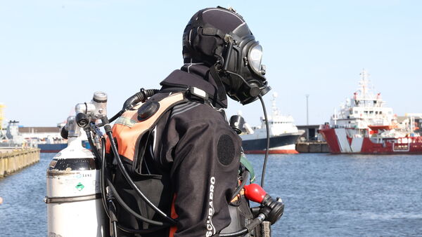 "Jahrhundertorkan" trifft Cuxhaven: Die DLRG war überall rund um den Hafen im Einsatz