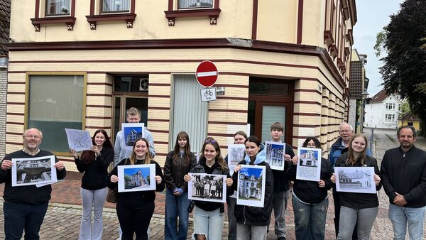 Cuxhavener Jugendliche machen mit Audioguide ein Kapitel der Geschichte neu erlebbar