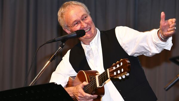 Shanty trifft Chanson: Schulfreunde vereinen Musik nach 50 Jahren