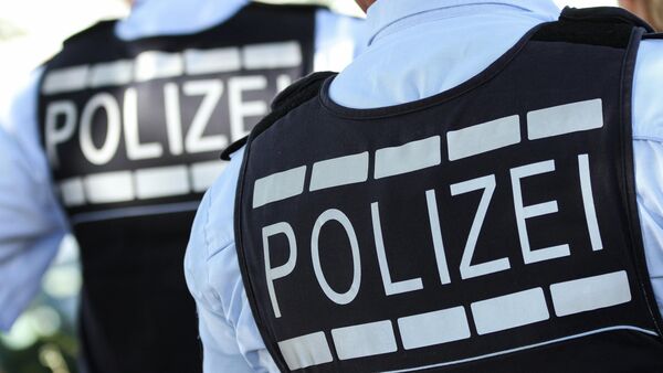Mann bedroht seine Nachbarin in Cuxhaven - dann geht er auf die Polizei los
