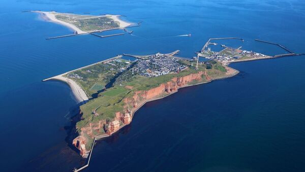 Günstige Flüge nach Helgoland: Mit Ultraleichtflugzeugen über die Nordsee