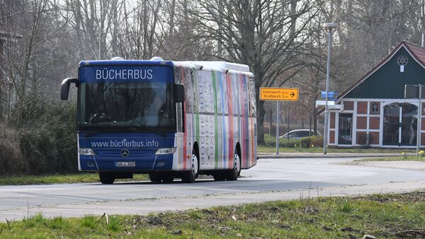 50 Jahre auf Tour: Bücherbus im Kreis Cuxhaven steuert auf wichtigen Beschluss zu