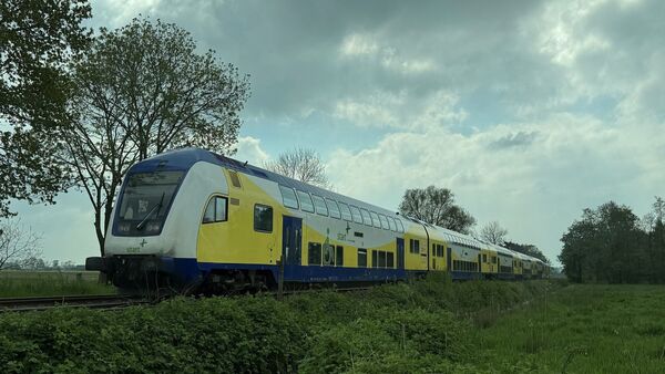 Neue Betreiber, alte Züge: Was sich auf der Strecke Hamburg-Cuxhaven wirklich ändert