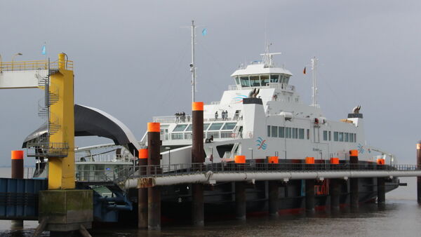 Neue Chance für Elbfähre: Ex-Politiker drängen auf Verbindung Cuxhaven-Brunsbüttel