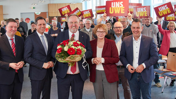 "Hammerhartes" Ergebnis: Santjer kandidiert erneut als Cuxhavener Oberbürgermeister