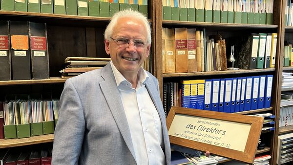 Cuxhavener Schulleiter Wolfgang Deutschmann: Eine Epoche am AAG endet