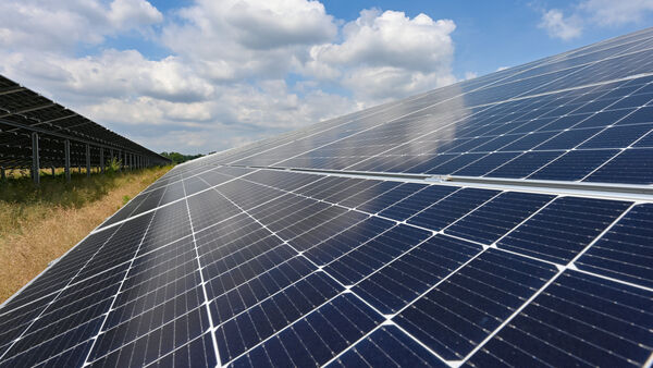 Sonne für Osterbruch: Heimkehrerin initiiert Millionenprojekt in Nubhusen