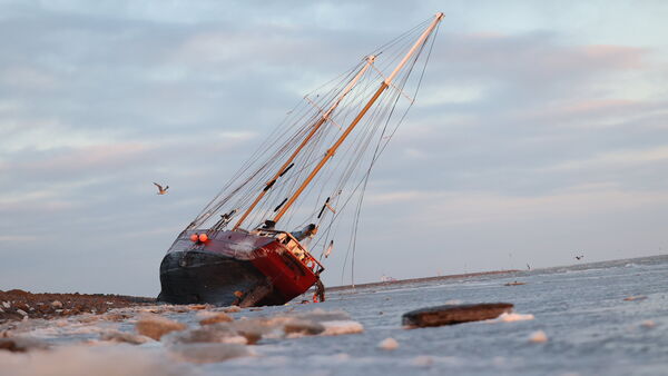 Havarie vor der Cuxhavener Kugelbake: Bergung der "Ethel von Brixham" rückt näher