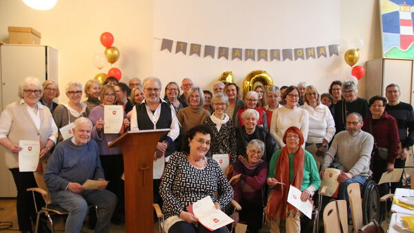 Große Feier mit stillem Moment: Offenes Herz Altenwalde feiert zehnten Geburtstag