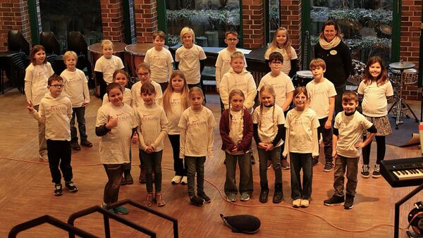 Klasse 3a der Grundschule Hechthausen gewinnt "Goldenen Toni" bei "Jugend musiziert"