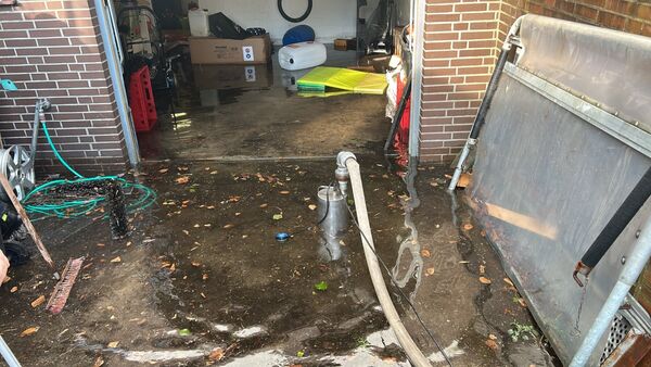 Gewitterfront zieht durch Samtgemeinde Hemmoor: Starkregen setzt Keller unter Wasser