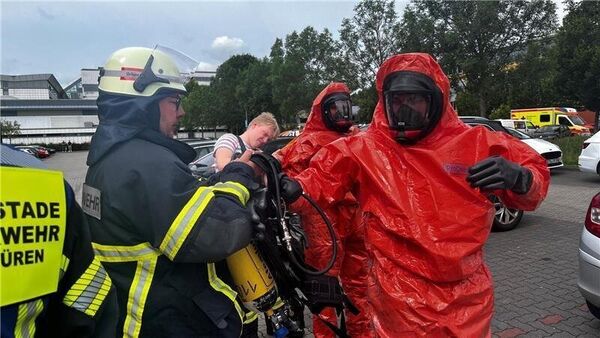 Reizgas-Alarm nach Streit in Stade: Schülerinnen nach Pfefferspray-Einsatz verletzt
